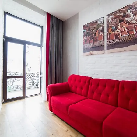 Miskevycha Square 5a Apartment- View Of The Center Of With A Balcony דירה