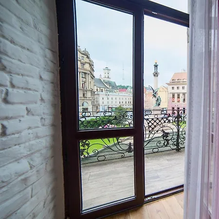 דירה Miskevycha Square 5a Apartment- View Of The Center Of With A Balcony