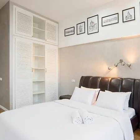 公寓 Miskevycha Square 5a Apartment- View Of The Center Of With A Balcony *