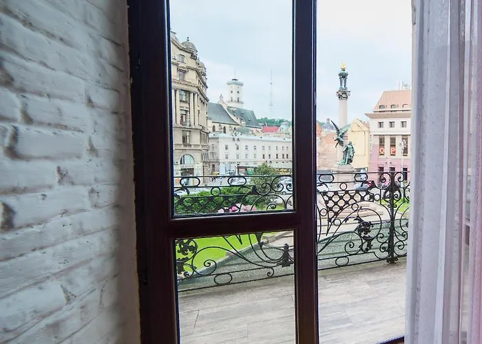 Apartment Miskevycha Square 5a Apartment- View Of The Center Of With A Balcony